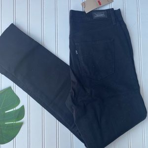 Levi’s HI Rise Black Skinny Jeans NWOT 6/28